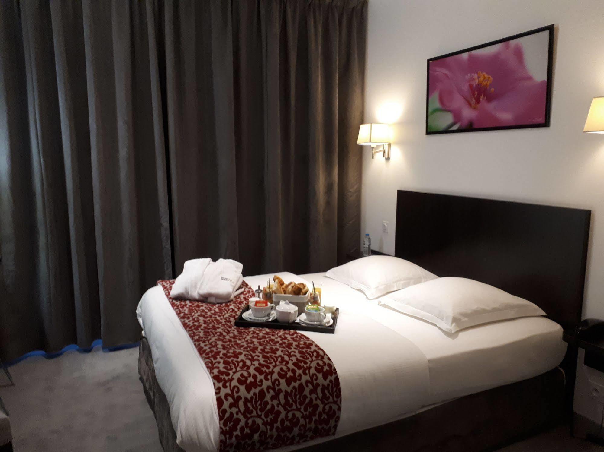 Hotel Le Bellevue Guer 외부 사진