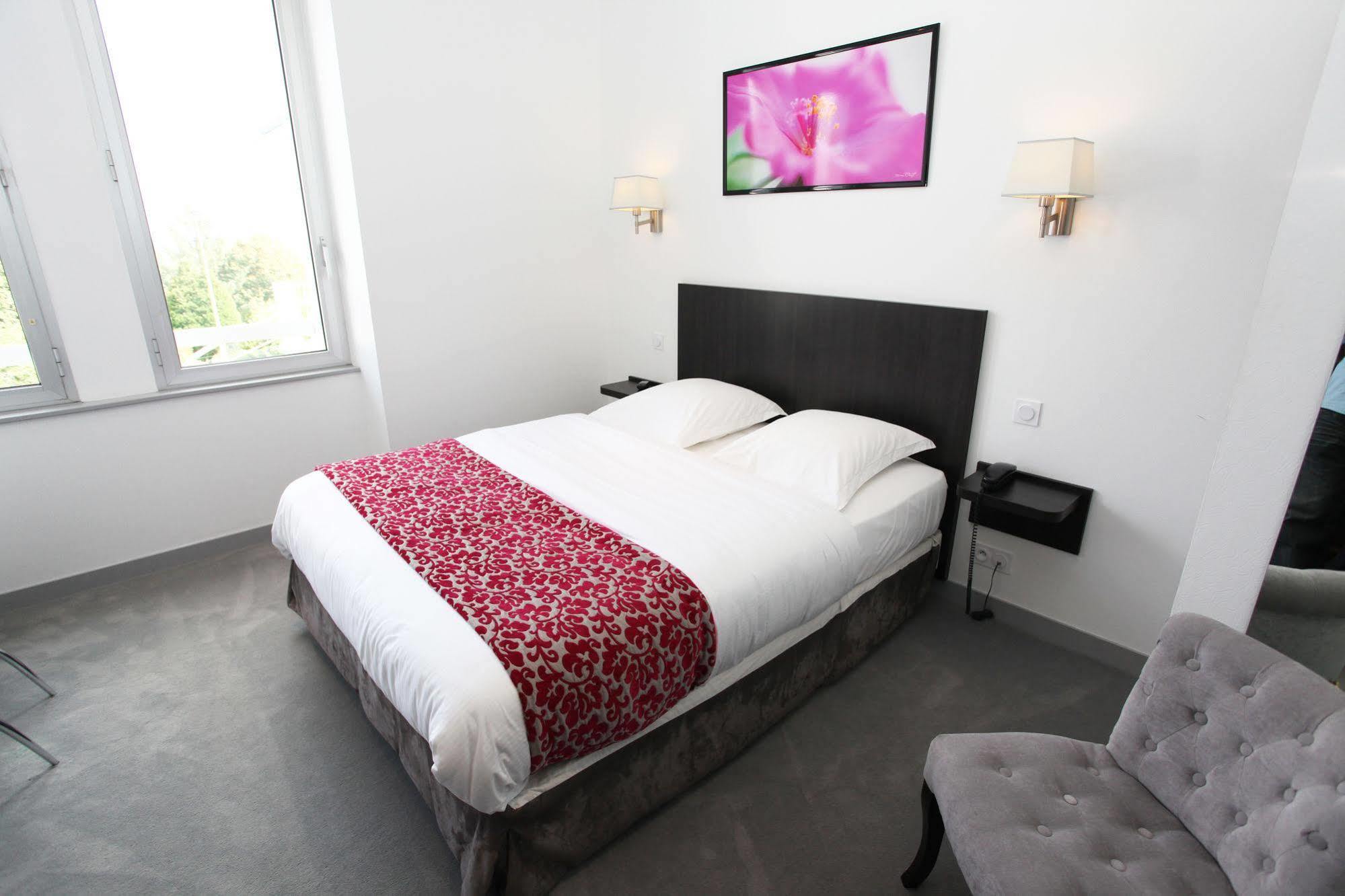 Hotel Le Bellevue Guer 외부 사진